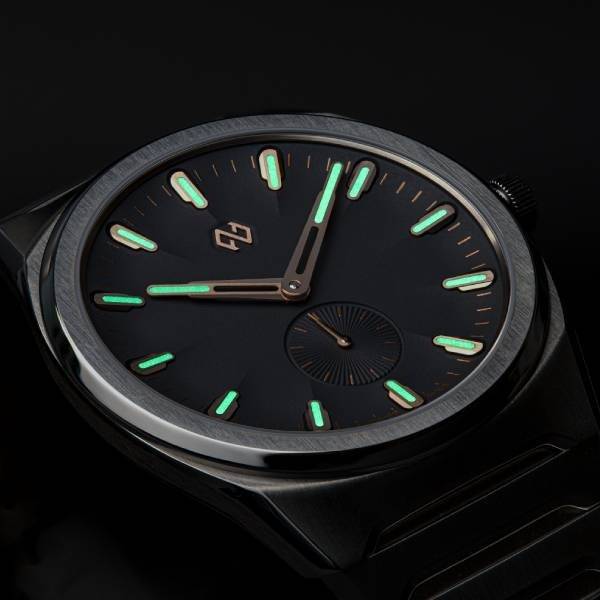 Formex's New Aria Proves Thin Titanium Watches Don't Have to Feel Fragile