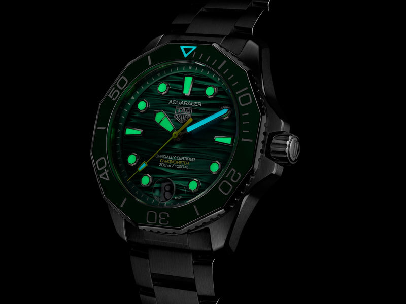 Aquaracer Professional 300 42mm Green / Stainless | Green Dial