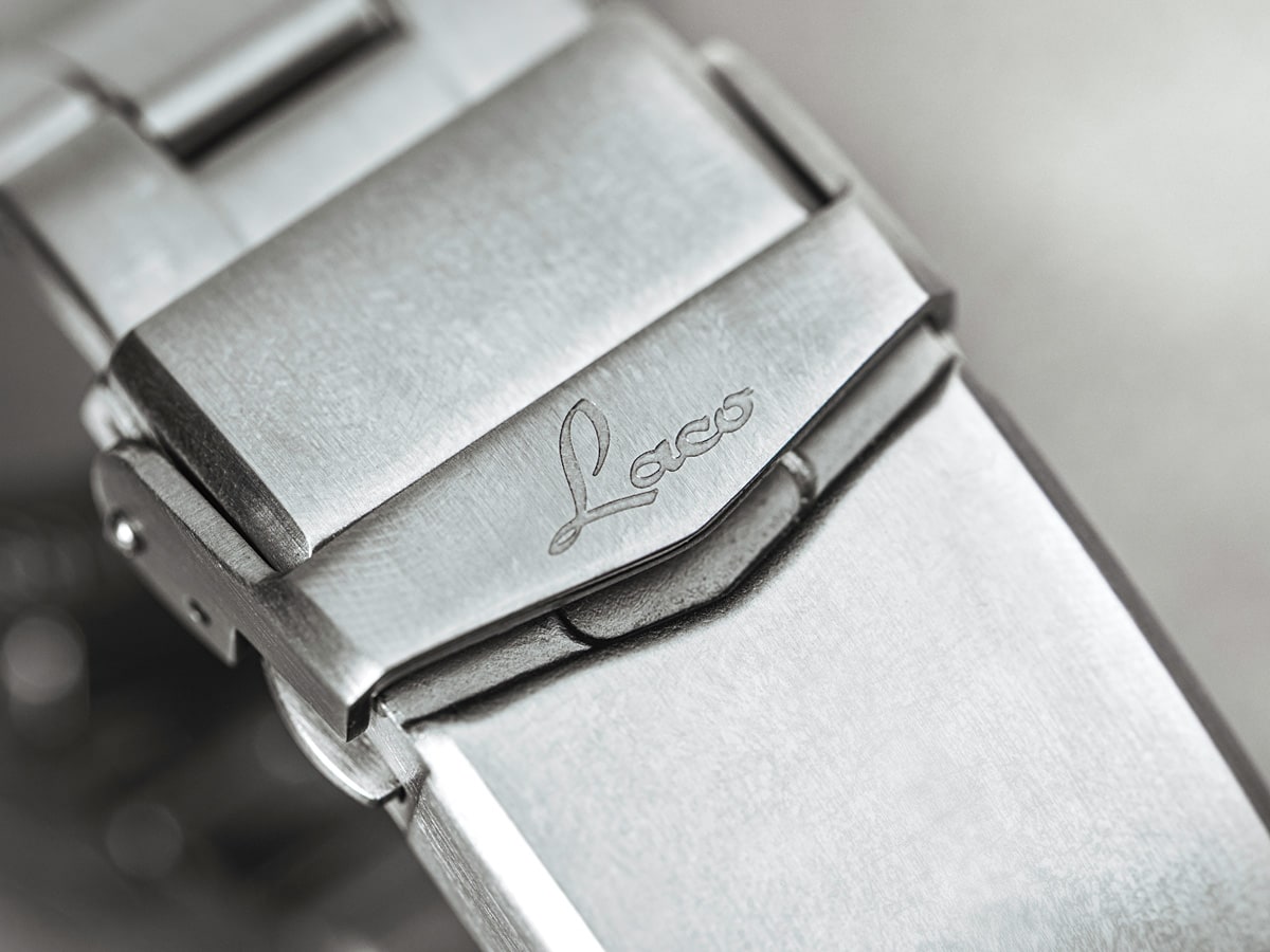 Mojave 39.MB Stainless Bracelet Black Dial