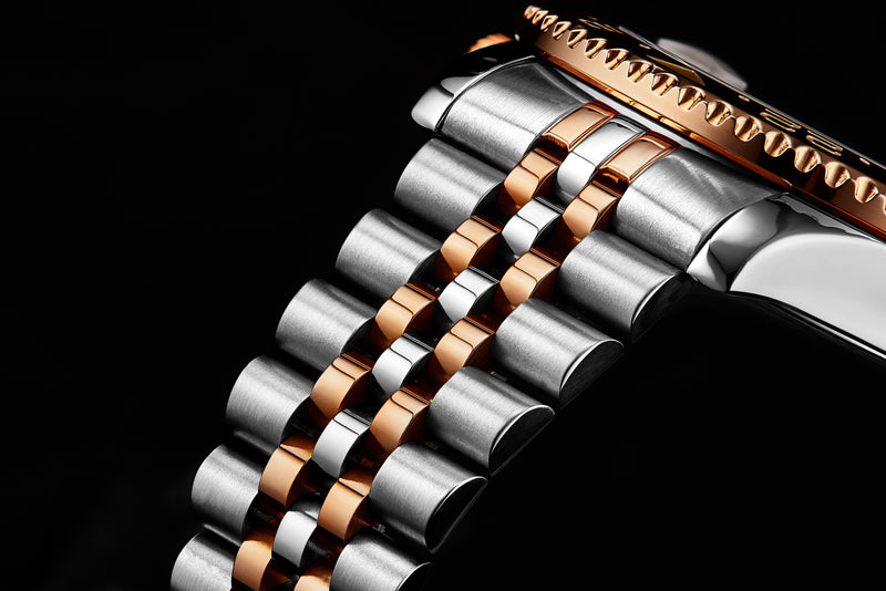 Aquadiver GMT Two Tone / Silver + Rose Gold | Black Dial