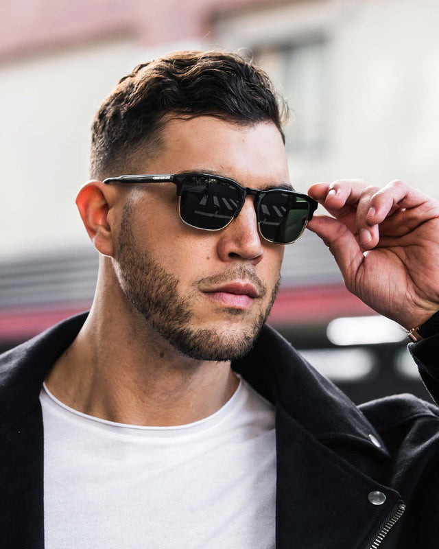 Villa The Villa - Jet Black Gold