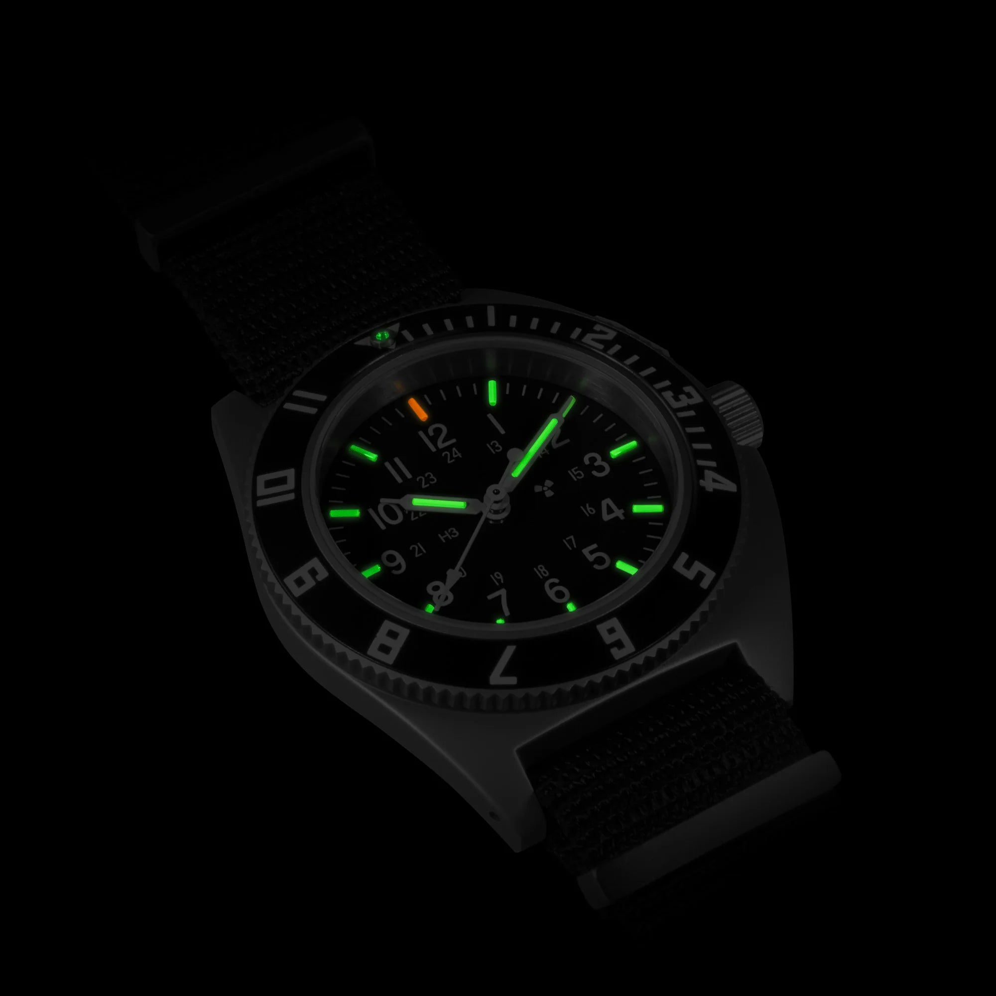 NAV, QUARTZ, SAPH, STE, COL: SS/BKPS DS NYLON 11" Black Sterile/Def Std | Black Dial