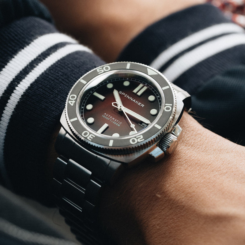 Hull Diver Red / Stainless Steel | Red Dial