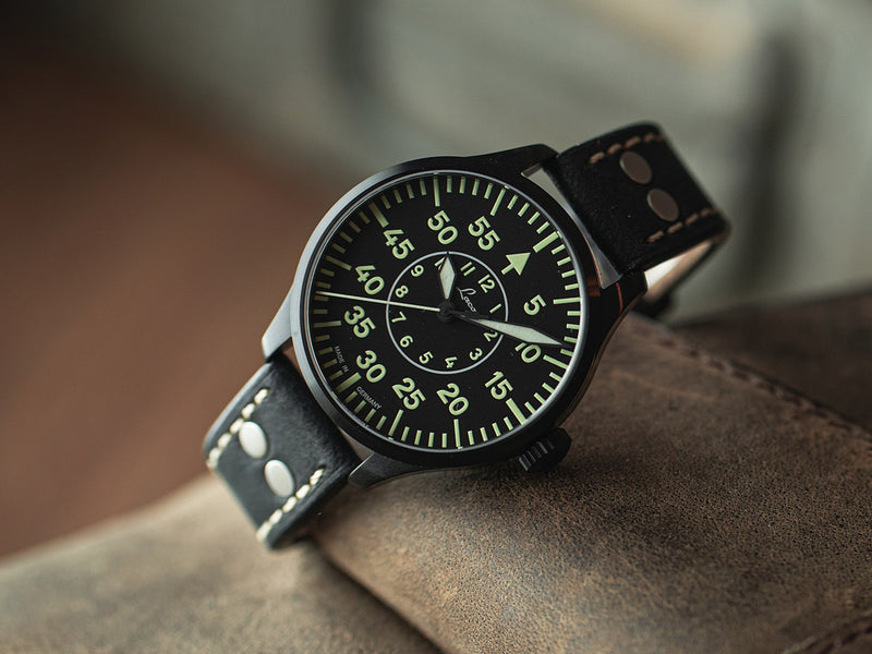 Bielefeld 39mm | Black Dial