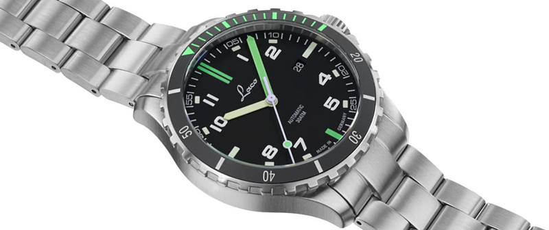 Squad Watch Amazonas 42mm Metal Bracelet | Black Dial