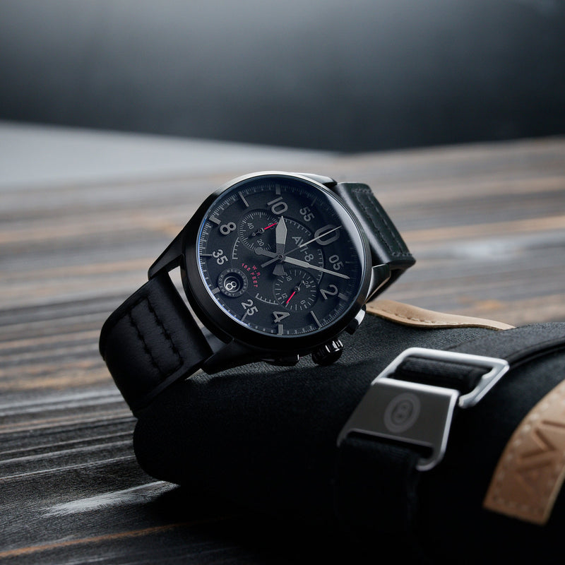 Spitfire Lock Chronograph Watch Black / Leather | Black Dial