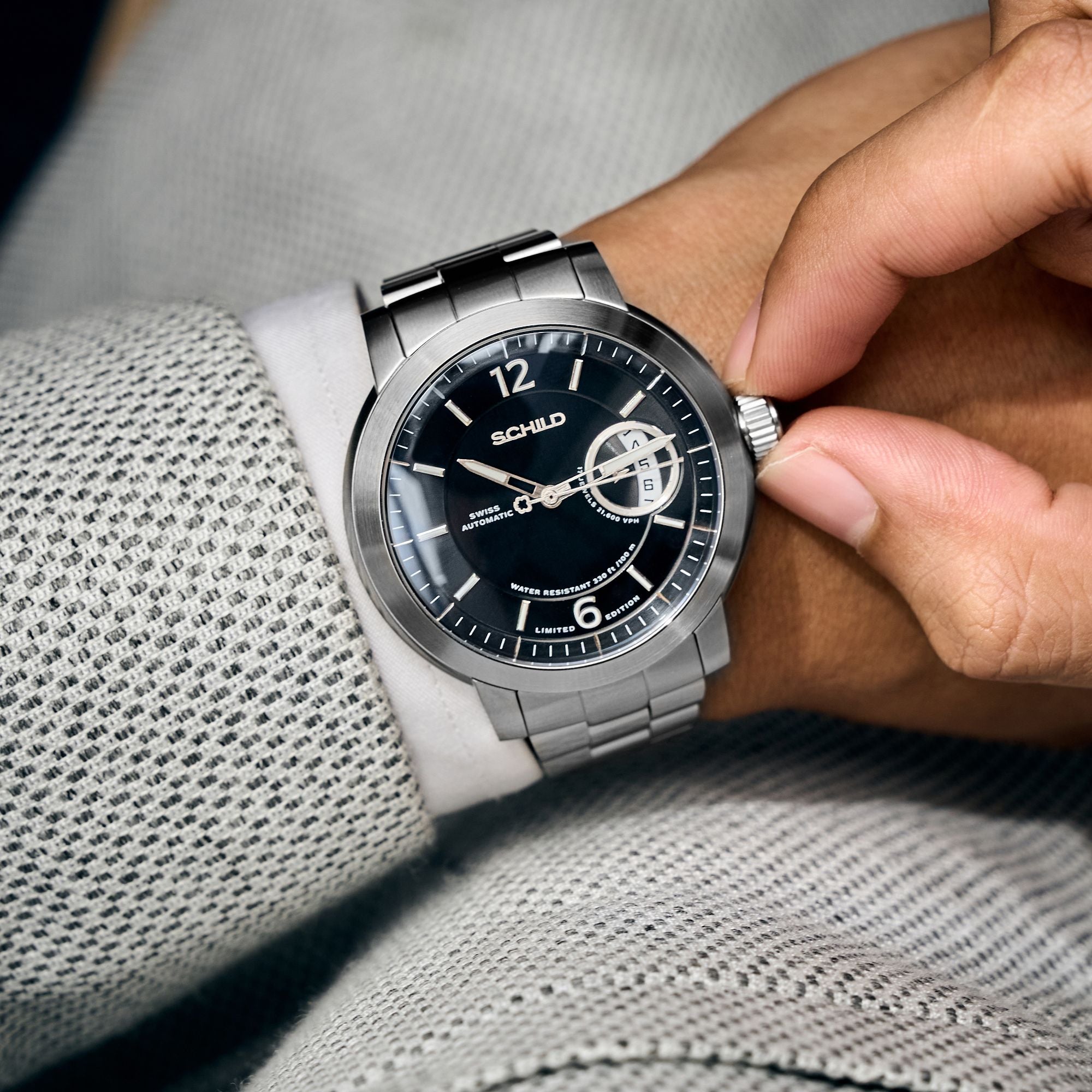 Heinrich Minimal Swiss Automatic Limited Edition Black / Stainless Steel | Black Dial