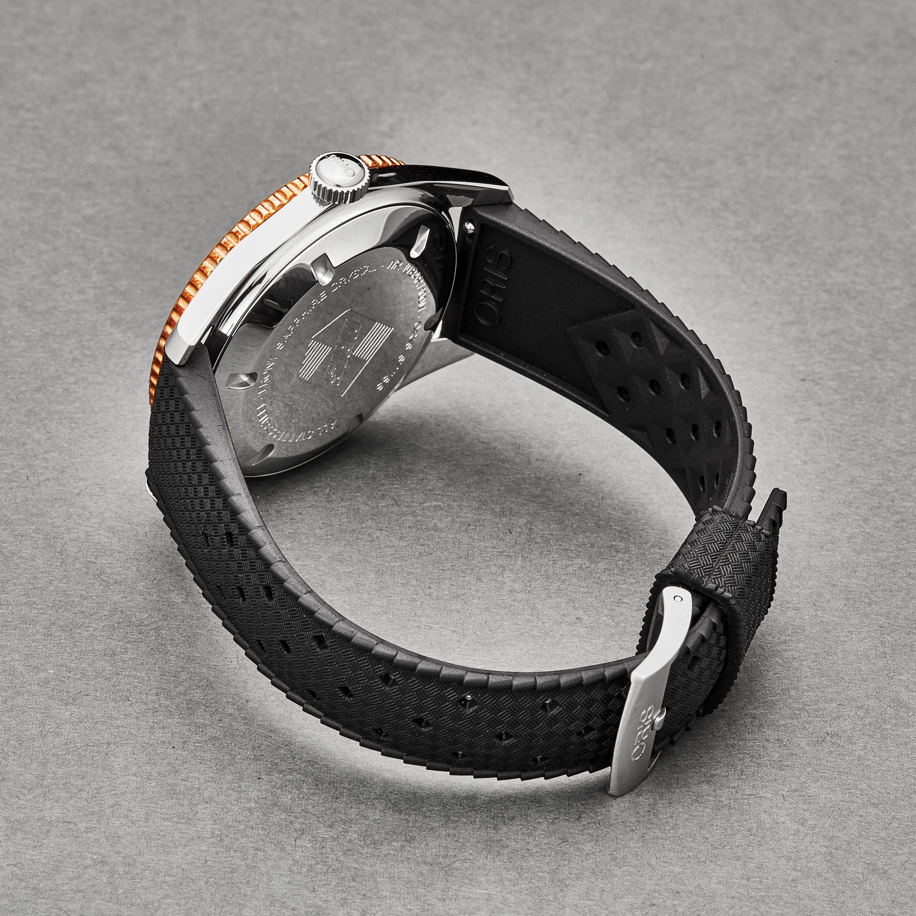 562580925です。 Divers65 73377204354RS / Black | Black Dial – Watch Gang