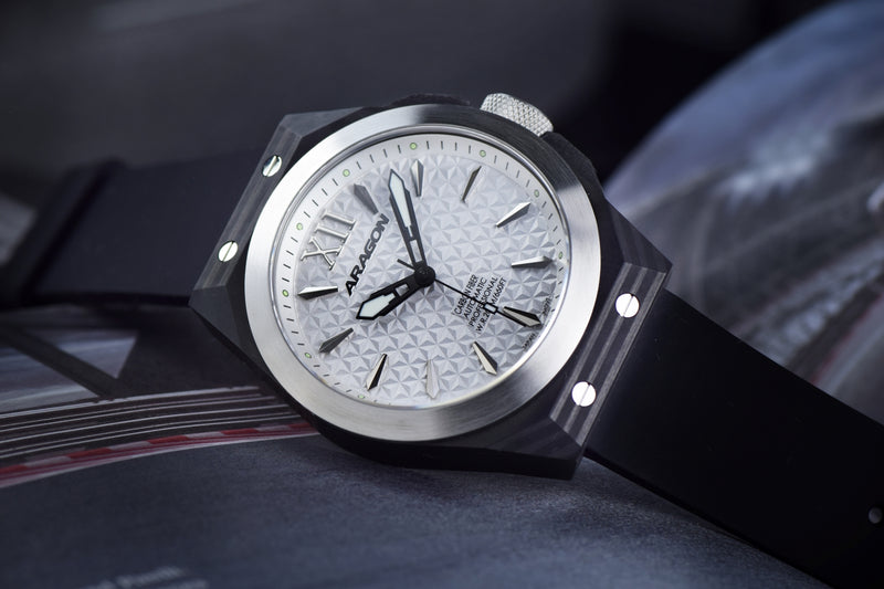 DF Carbon Fiber Automatic Sliver Dial, Black Case | Sliver Dial