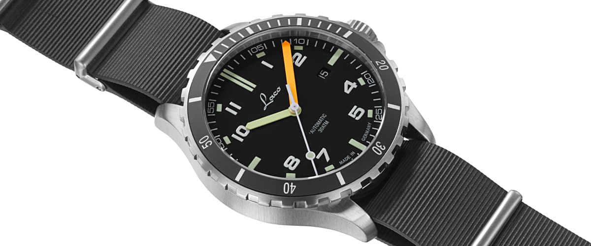 Squad Watch Himalaya 42mm Rubber Nato Black Dial