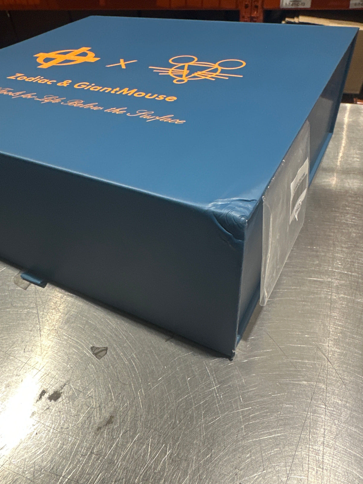 Giant Mouse X Zodiac: Knife & Watch Combo (Box is Damaged)