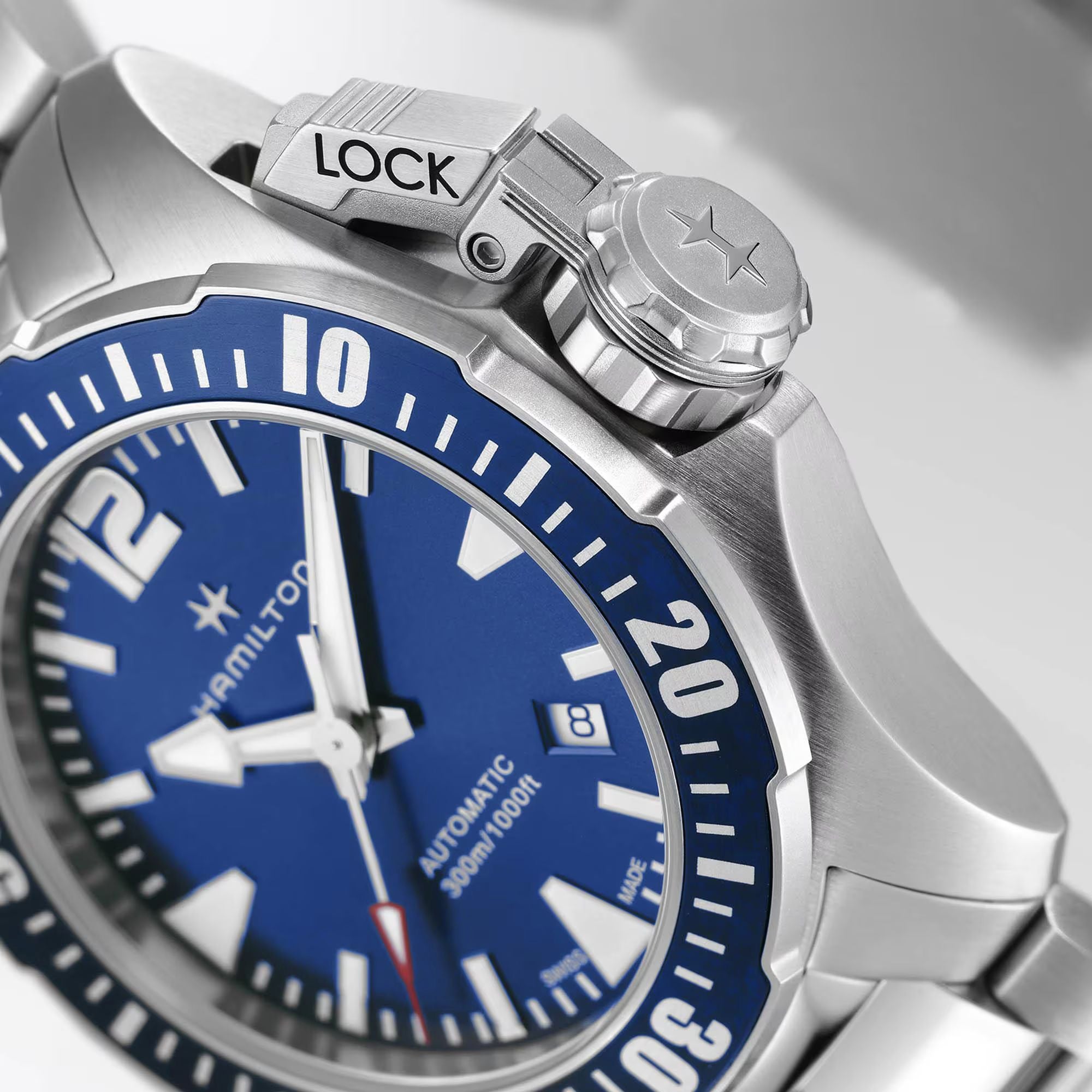 Khaki Navy Silver/SS Blue Dial