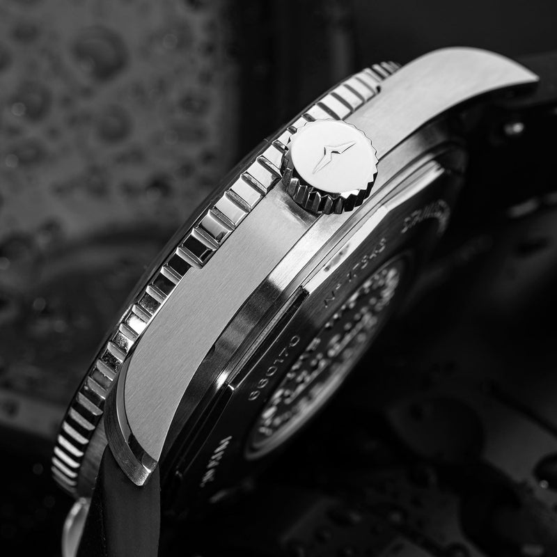 Skindiver Nautiqe Back | Black Dial