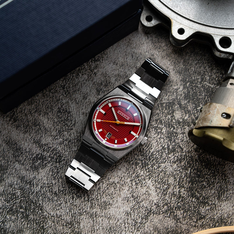 Lydden Hill Automatic Red / Stainless Steel | Red Dial