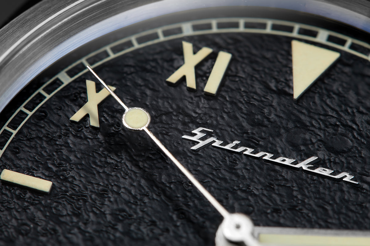 Hull California Black Dial / Leather | Black Dial