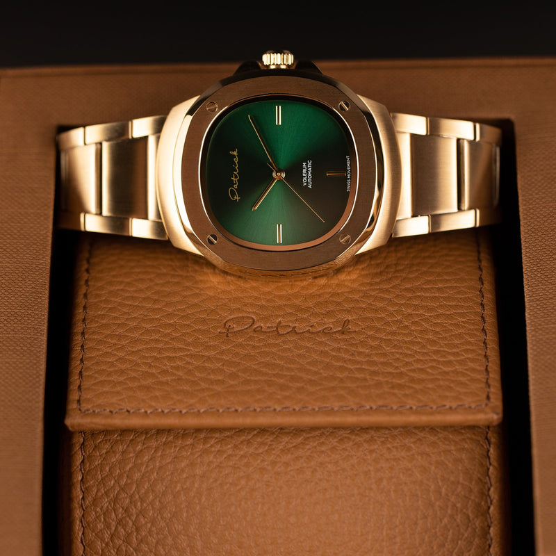 VOLERUM | GREEN AND GOLD