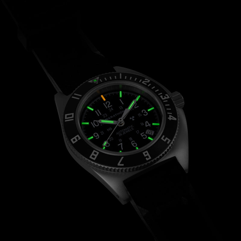 41MM STEEL NAVIGATOR W/ DATE AUTOMATIC (SSNAV-D AUTO) ON BLACK 3-PIECE RUBBER STRAP KIT AUTO SSNAV With Date on 11 Ballistic | Black Dial