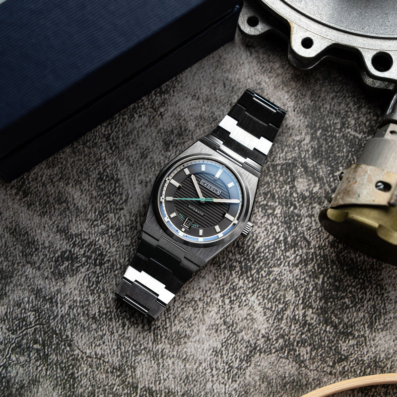 Lydden Hill Grey / Stainless Steel |  Dial