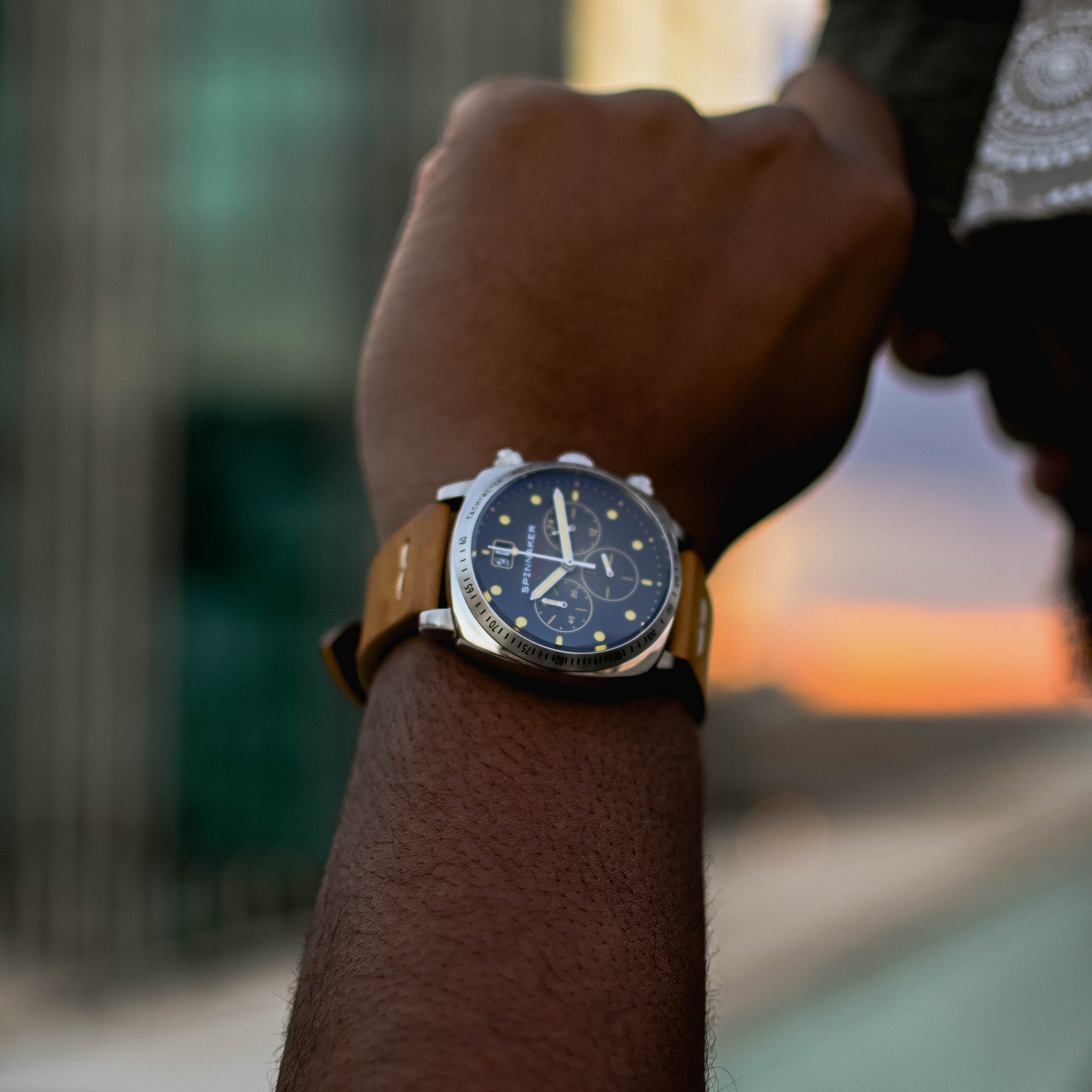 Hull Chronograph Black & Brown / Leather Black Dial