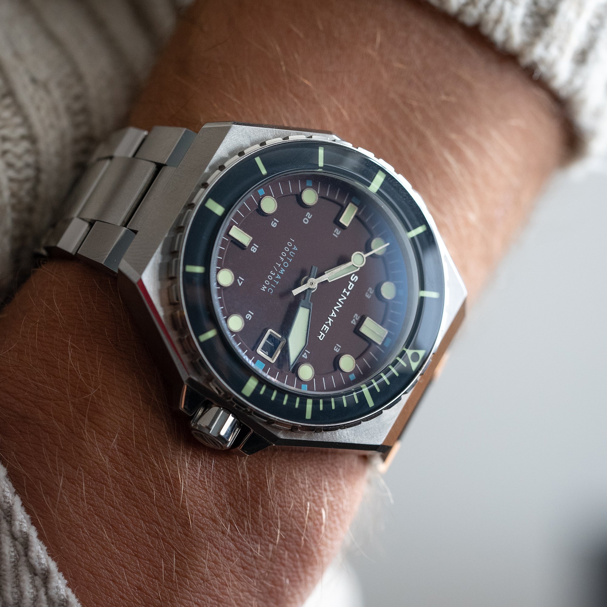 Dumas Burgundy / Stainless Steel | Burgundy Dial