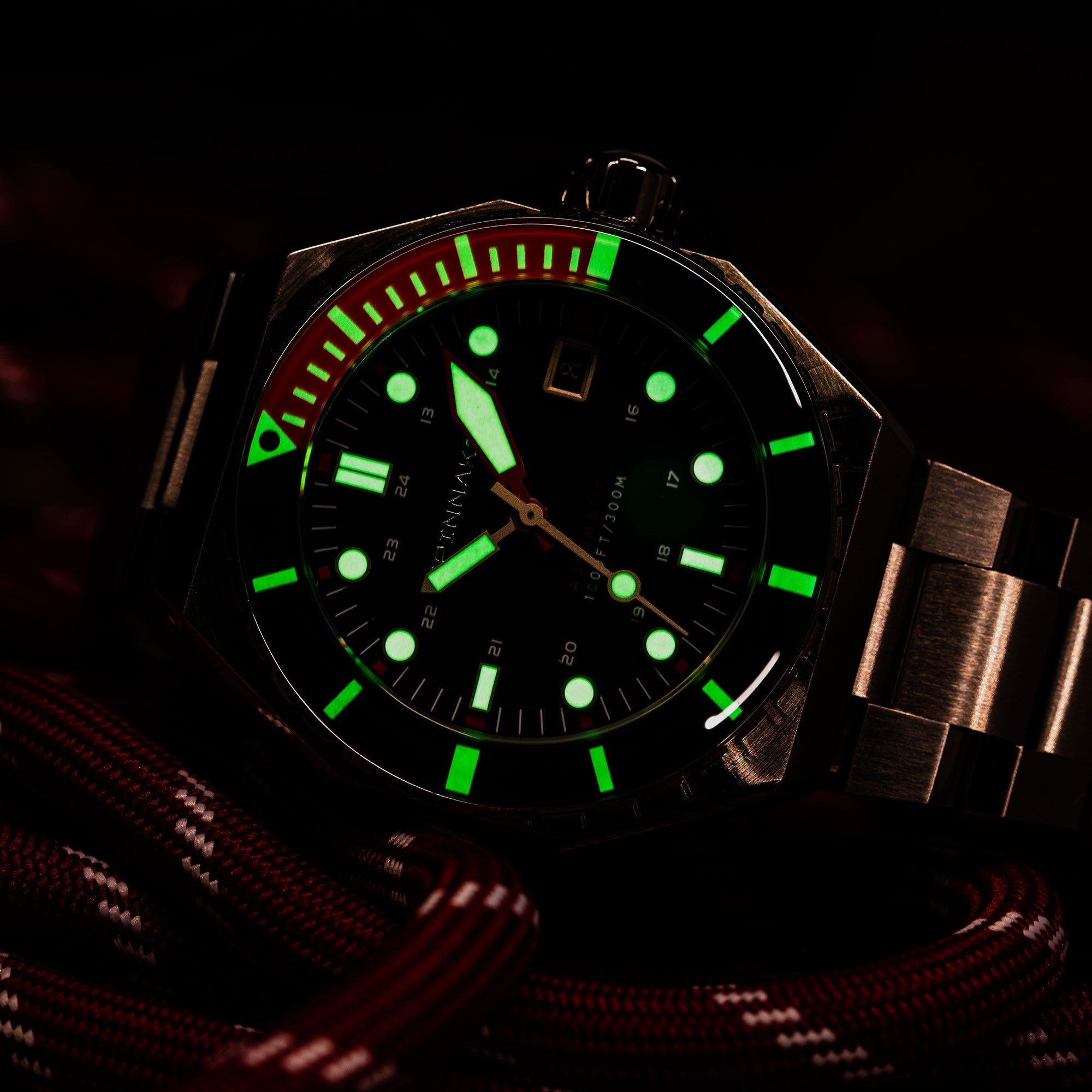 Dumas Blue Dial / Red / Stainless Steel | Blue Dial