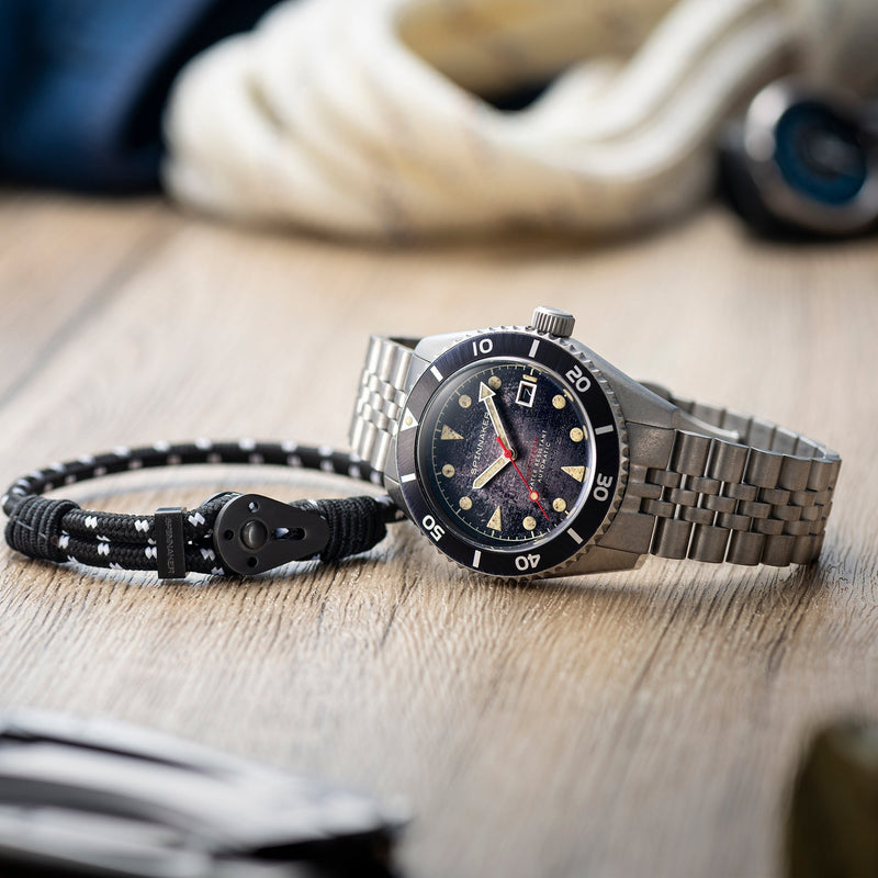 Wreck Black & Gray Dial / Stainless Steel | Black Dial