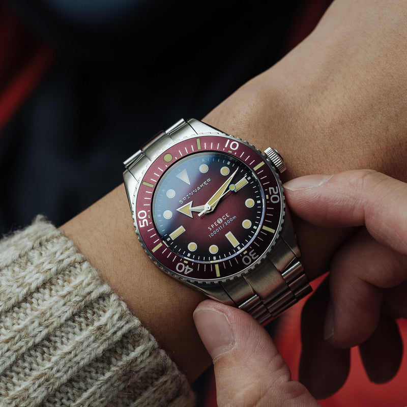 Spence 300 Red Dial / Stainless Steel | Red Dial