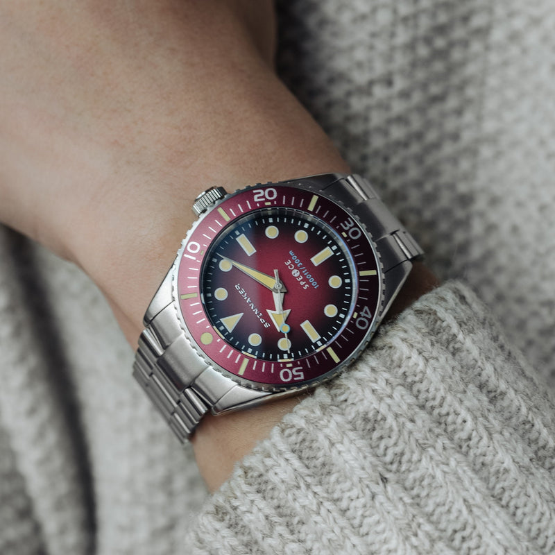 Spence 300 Red Dial / Stainless Steel | Red Dial