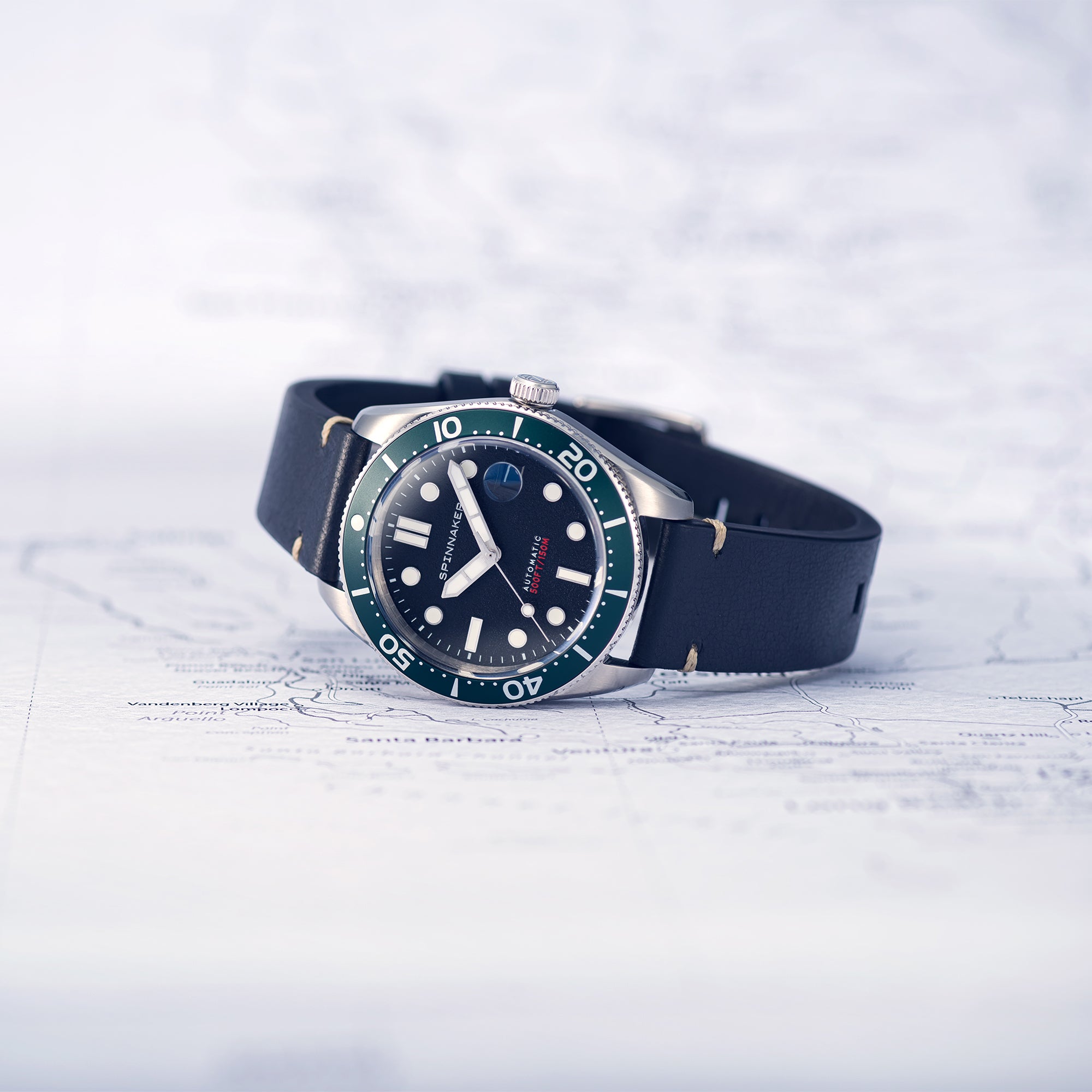 Croft Midsize Black Dial / Leather | Black Dial