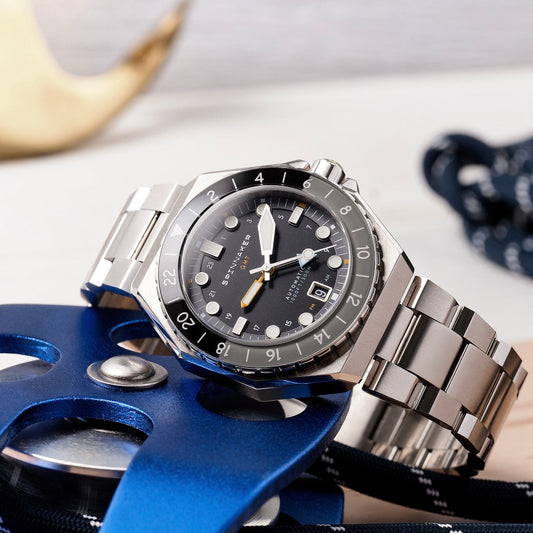 Dumas GMT Automatic Black/Stainless Steel | Black Dial