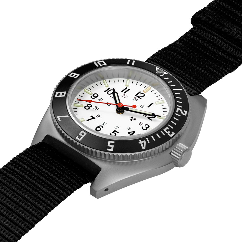 NAV, QUARTZ, SAPH, ARCTIC STERILE, COL: SS//BKBK NYLON 12" Arctic SSNAV on 12 Ballistic | Arctic Dial