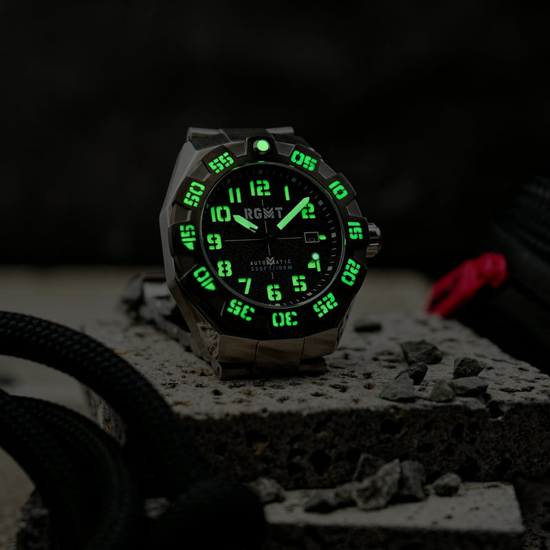 FIELD MASTER AUTOMATIC BLACK / STAINLESS STEEL Black Dial