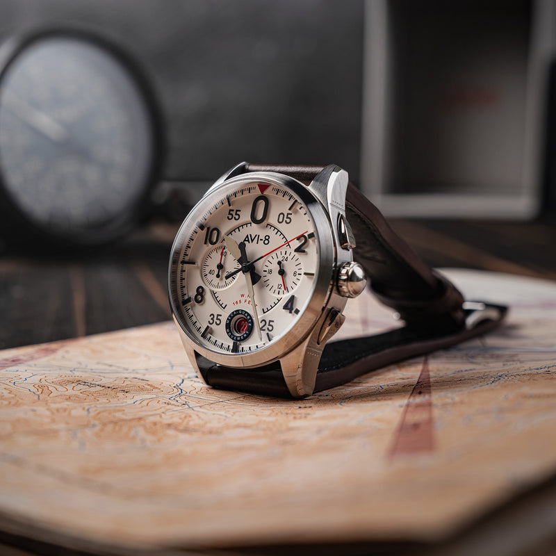 Lock Chronograph White / Leather | White Dial