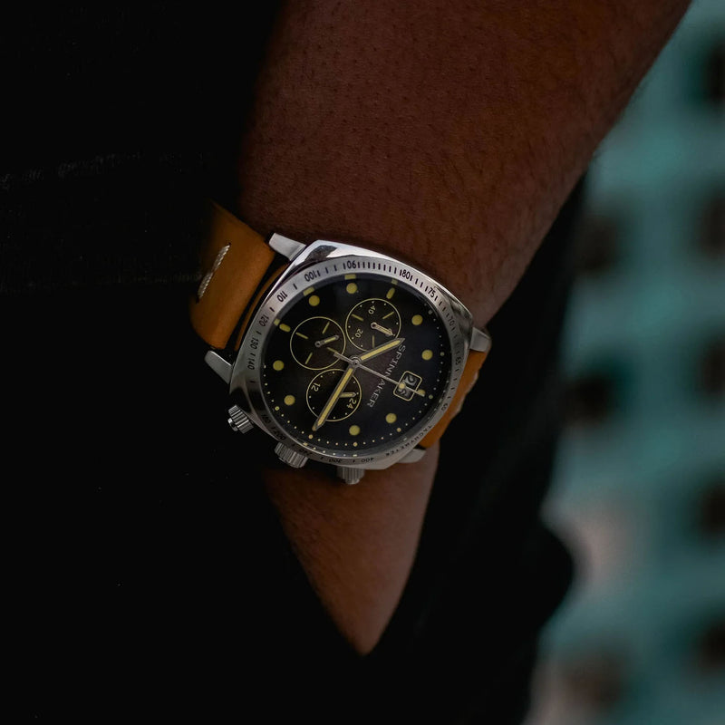 Hull Chronograph Black / Leather | Black Dial