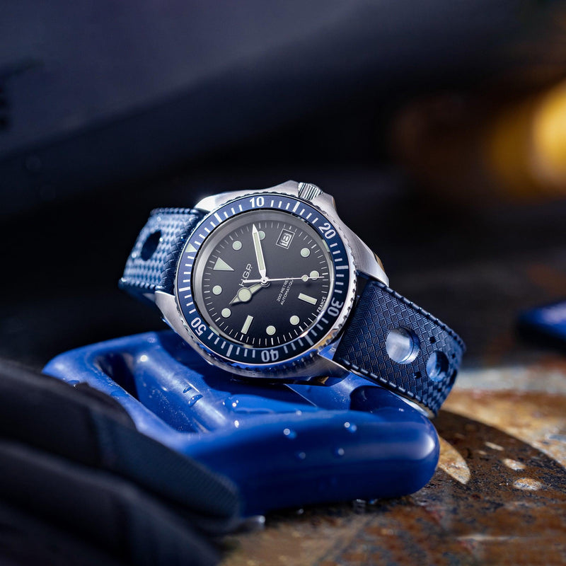 Diver 200M Automatic Diving Watch - Blue | Black Dial