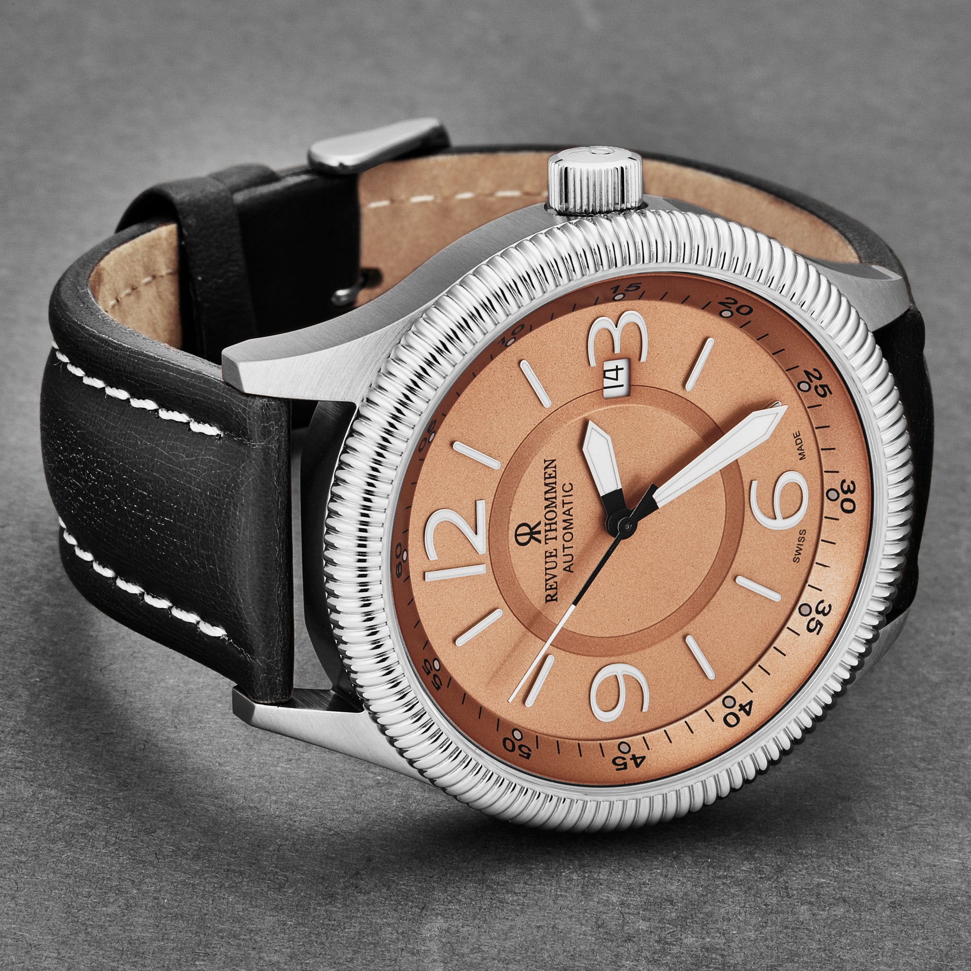 Pilot 17060.2526 / Salmon | Salmon Dial