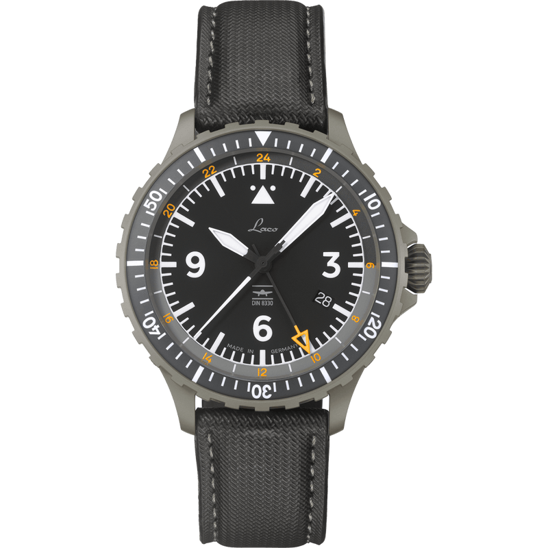 Hamburg GMT DIN 8330 | Black Dial