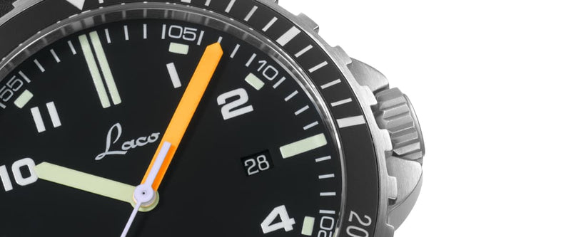 Himalaya Rubber Strap | Black Dial