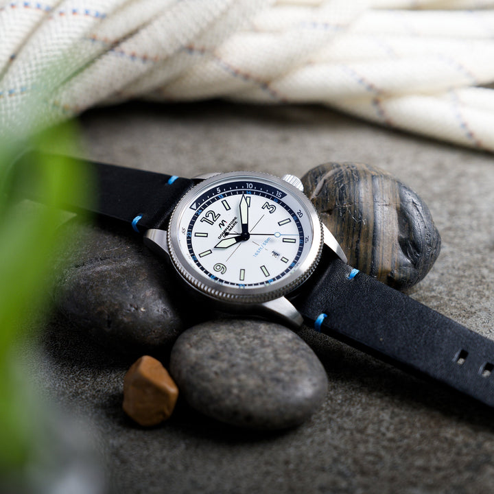 Aviatore Japan Quartz White / Leather | White Dial