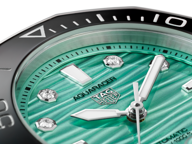 TAG HEUER AQUARACERPROFESSIONAL 300 36MM, W/R 300M, STEEL CASE & BRACELET, GREEN DIAL WITH DIAMONDS Green Dial | Green Dial