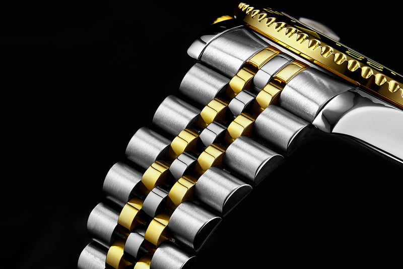 Aquadiver GMT Two Tone / Black + Gold Bezel | Black Dial