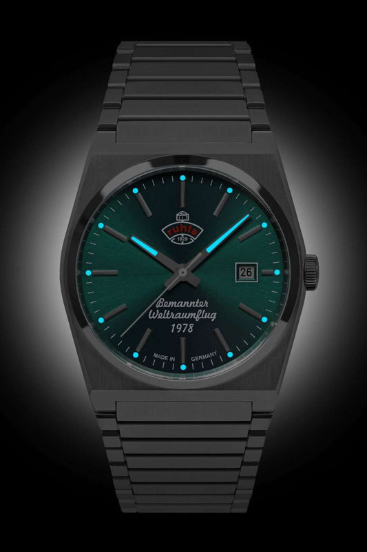 Space Control Green | Green Dial