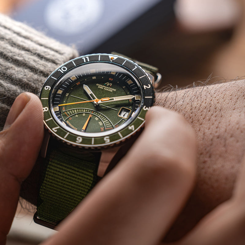 Fano Retrograde Green / Nylon Strap | Green Dial