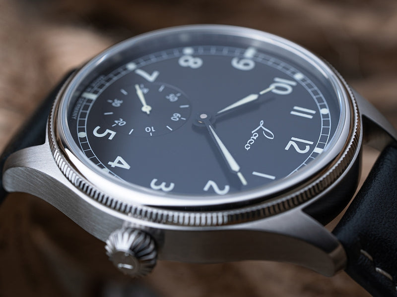 Bremerhaven 39 Handwinding | Black Dial