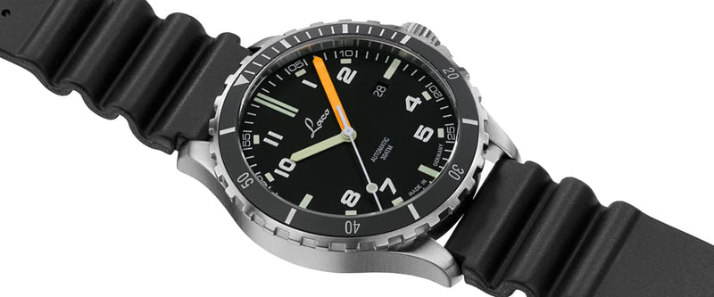 Himalaya Rubber Strap | Black Dial