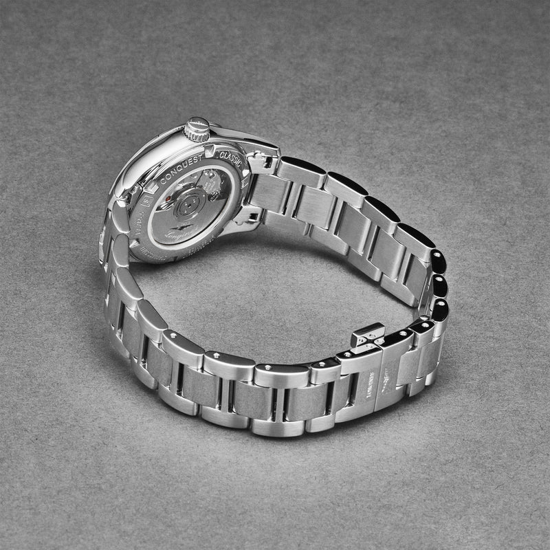 Conquest L22854586 / Silver | Black Dial