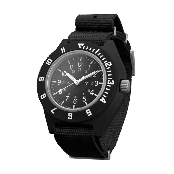 41MM NAV QRTZ Black Sterile/Nylon Black Dial