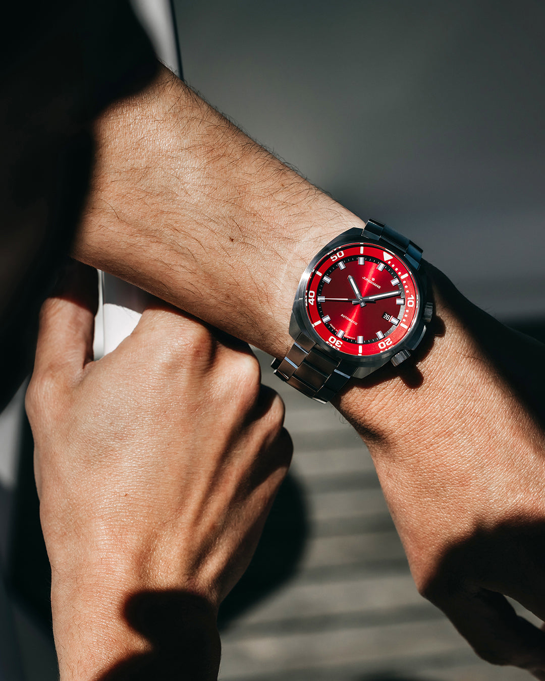 Junghans Aquaris Diver Red Junghans J830 Movement Red Dial 27