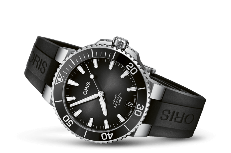 AQUIS DATE CALIBRE 400 41.5mm Black Dial / Rubber Strap | Black Dial