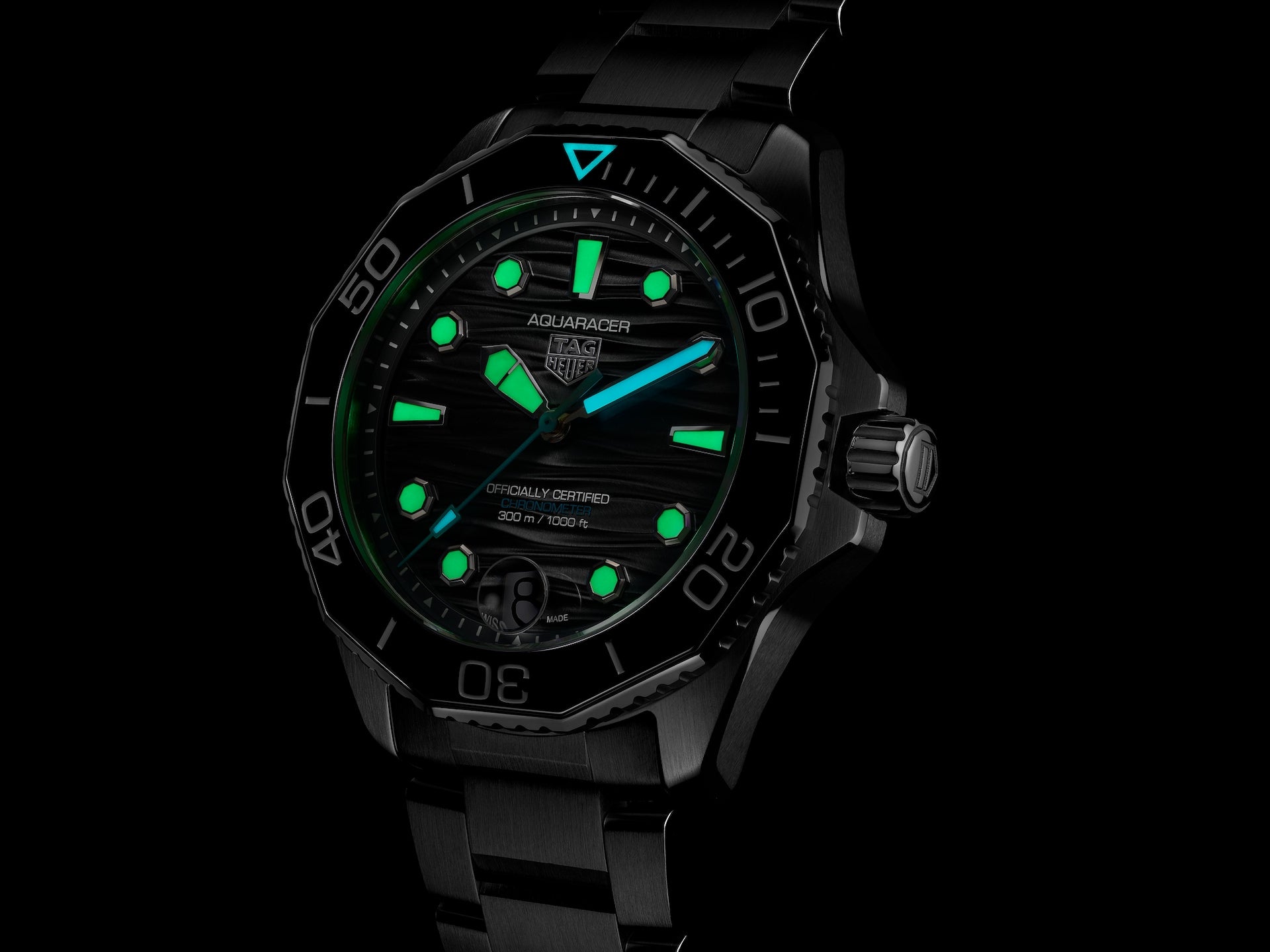 Aquaracer Professional 300 Date 42 mm Black / Stainless | Black Dial